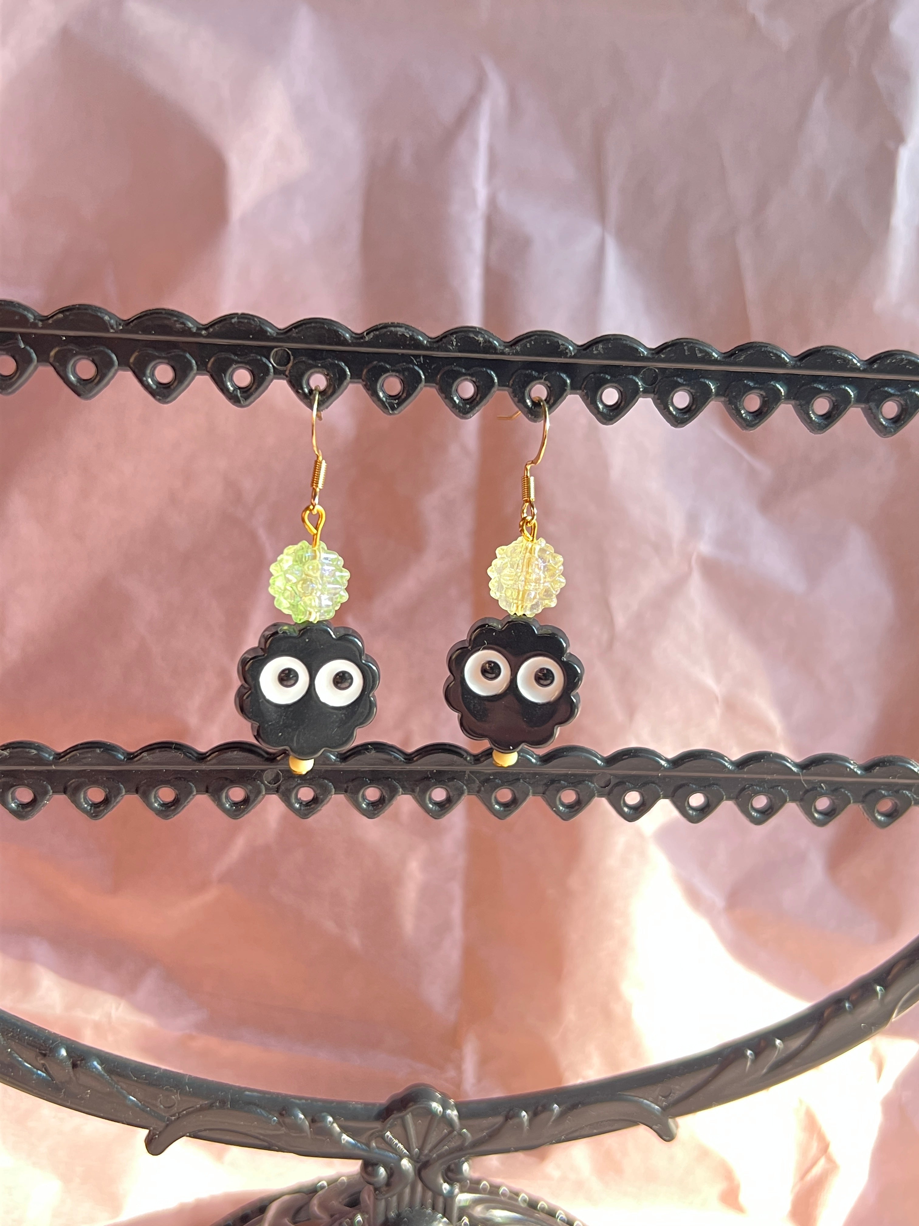 Hoshi Rußgeister Ohrringe Gold Kawaii Schmuck