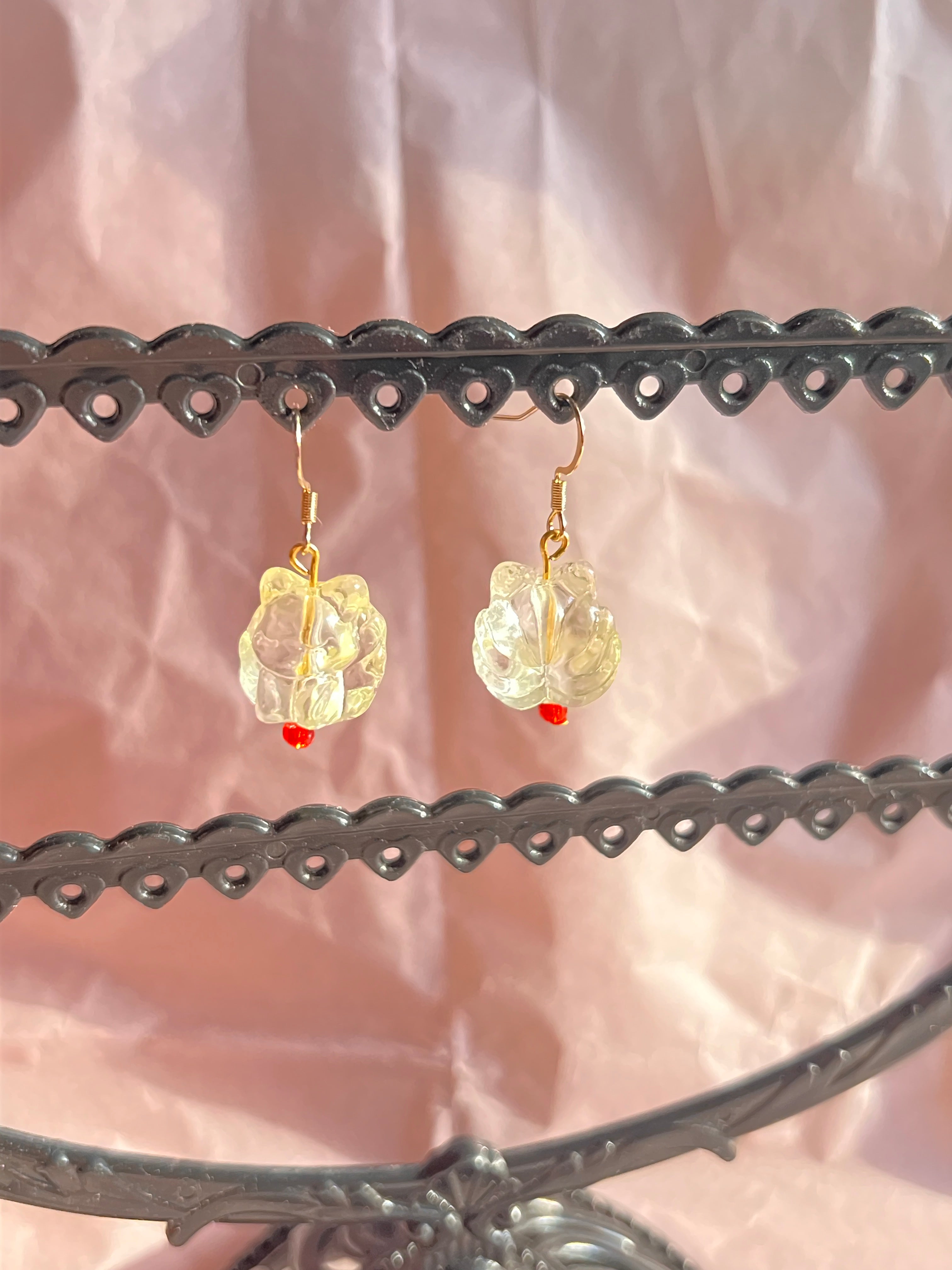 Kitsune Ohrringe aus Glas – Japanischer Schmuck