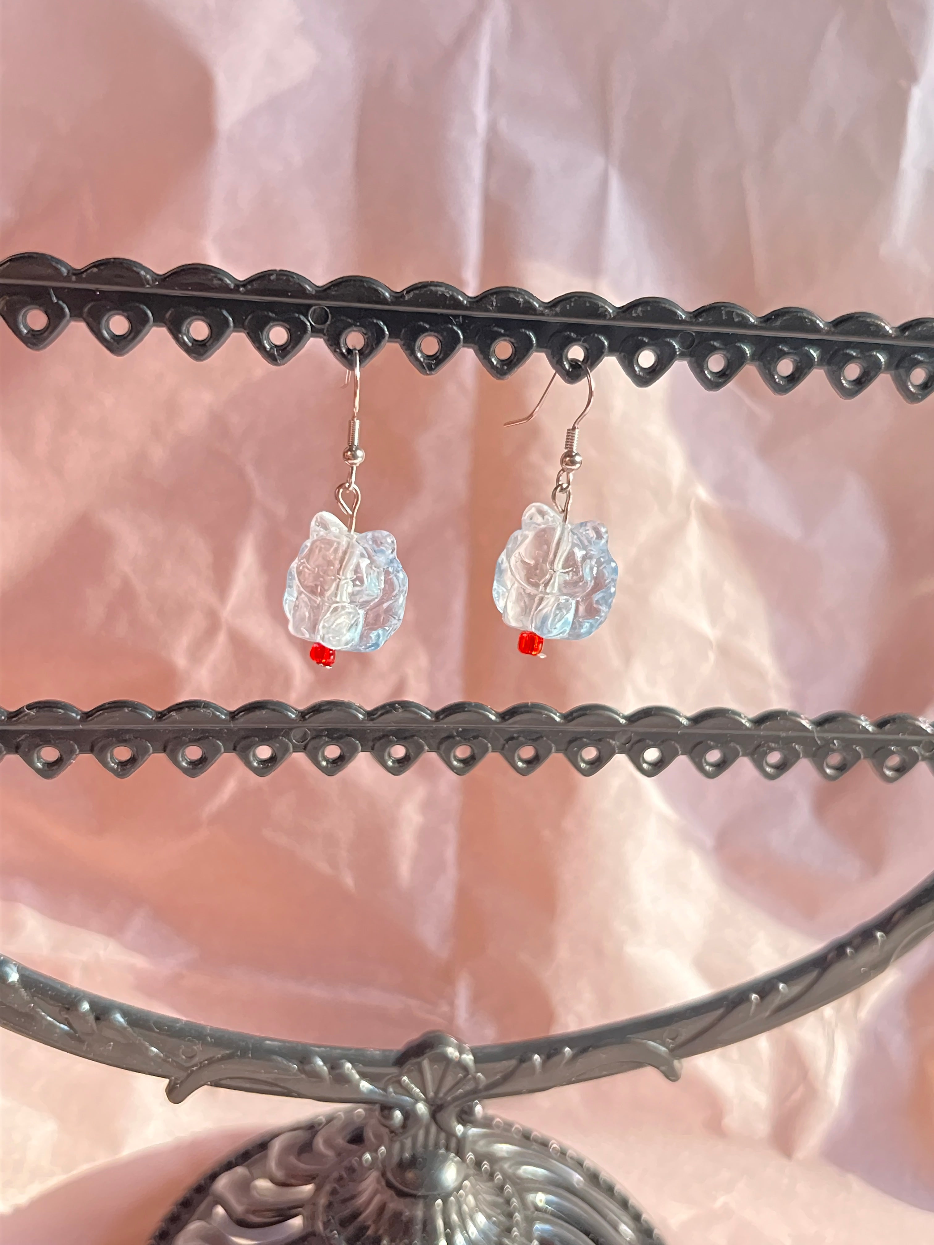 Kitsune Ohrringe aus Glas – Japanischer Schmuck