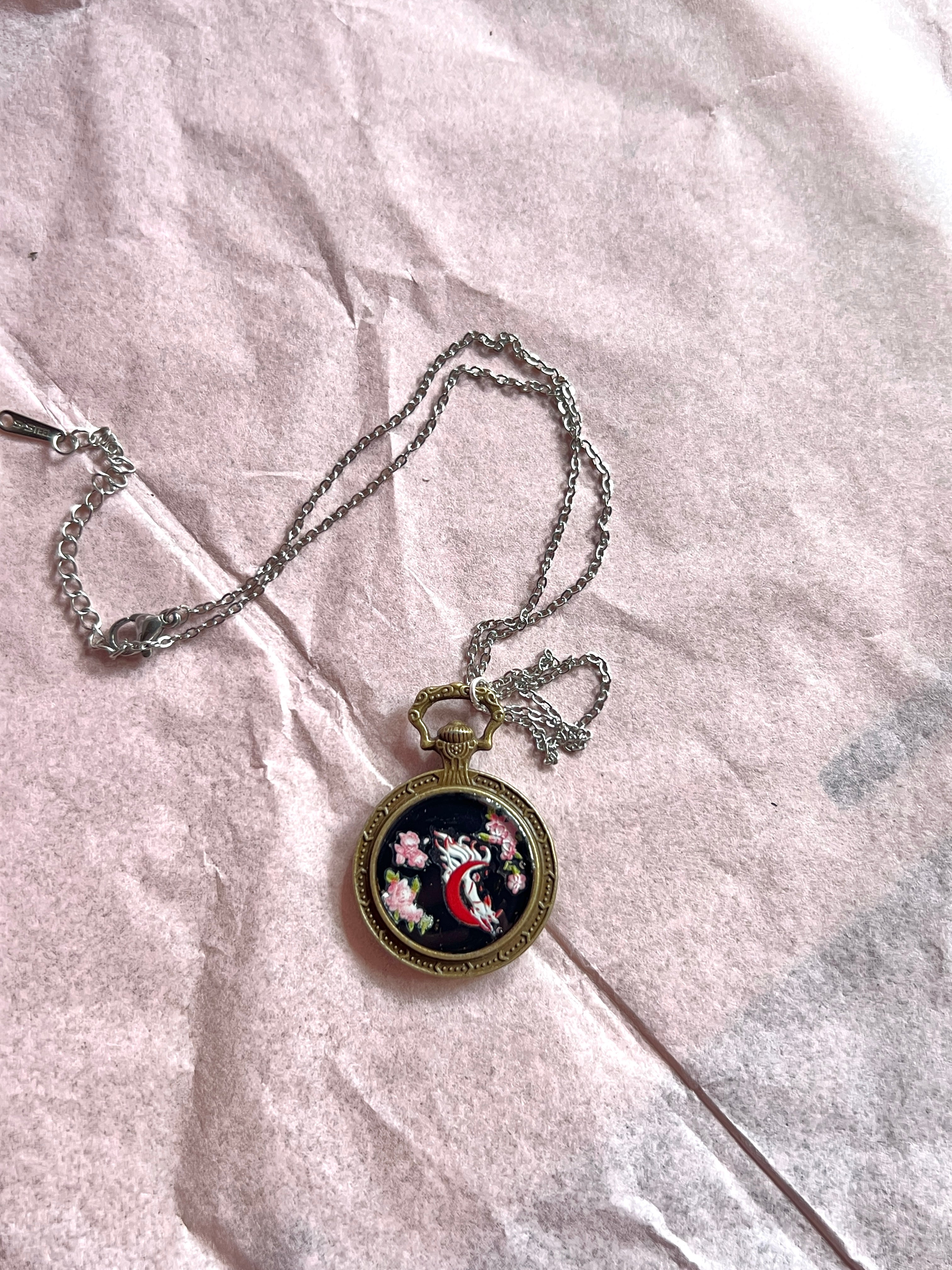 Kitsune Kette Silber – Handbemalter Anime Schmuck | Hanabi Kollektion