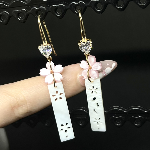 Kawaii Kirschblüten Ohrringe – Japanischer Schmuck 18K Vergoldet