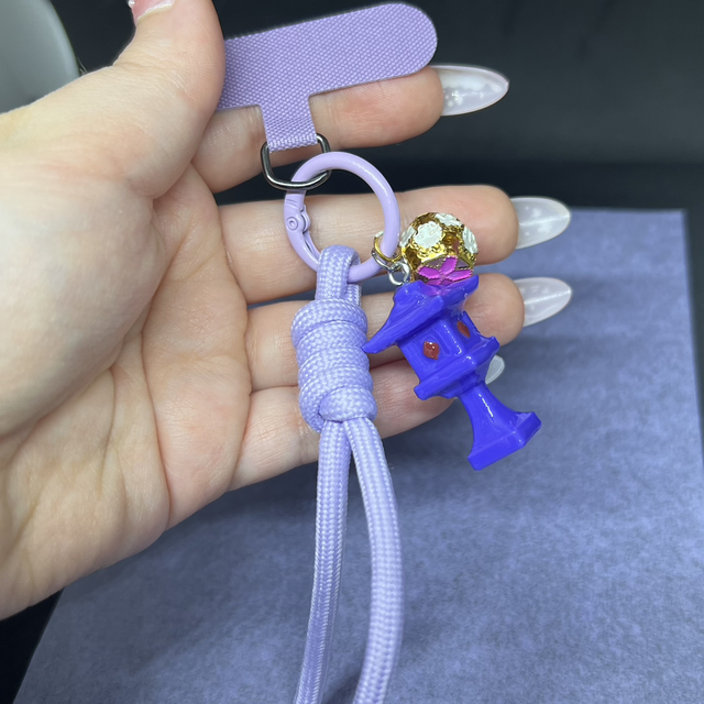 Handyband Lila mit asiatischer Laterne – Phone Strap