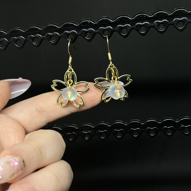Perlen Kirschblüten Ohrringe – Eleganter Edelstahlschmuck